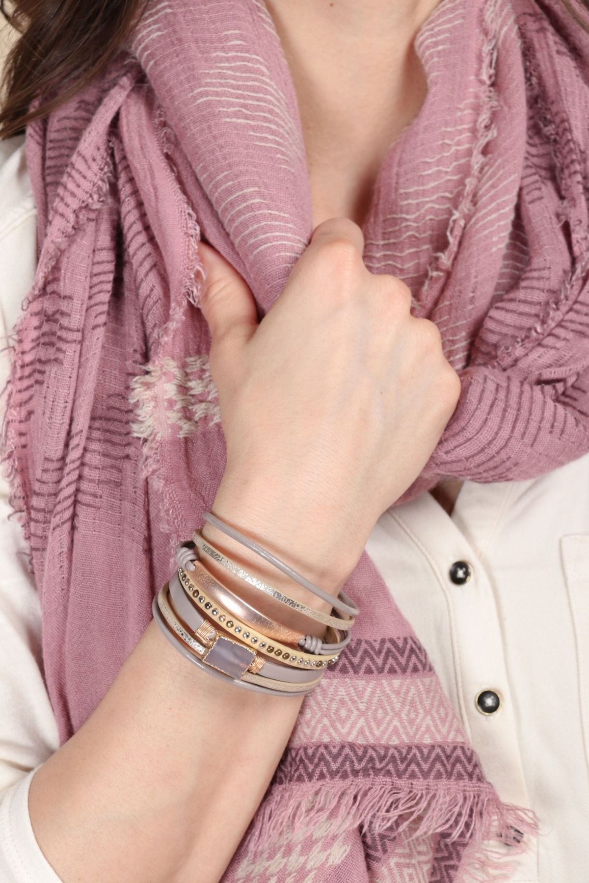 bracelets saachi